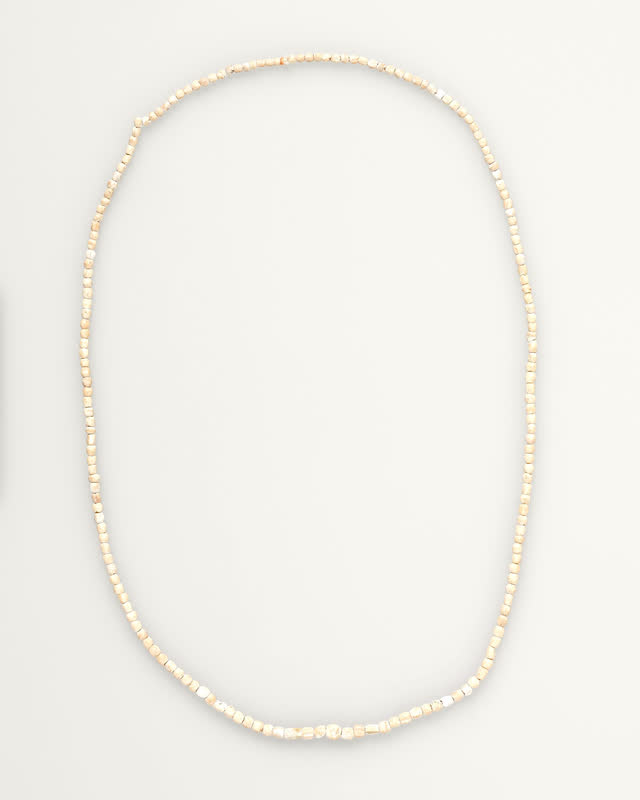 Rivière Pendant in gold, on the chain